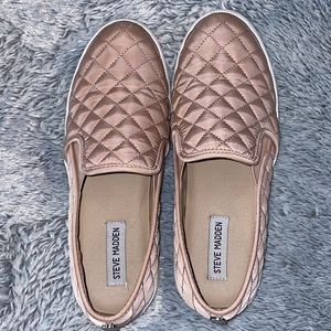 Women’s Steve Madden slip on shoe